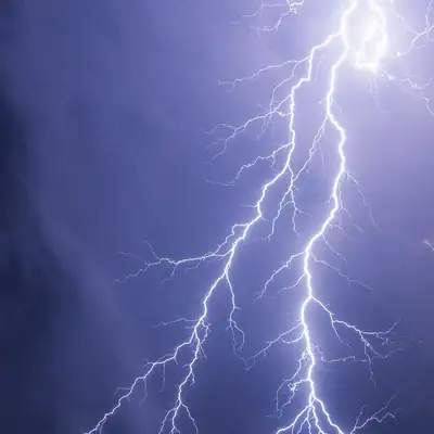 Thunderstruck II: lightning bolt in a night sky